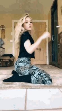 jiggly booty porn videos .